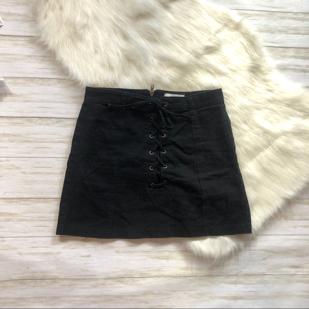 Tie Up Mini Skirt